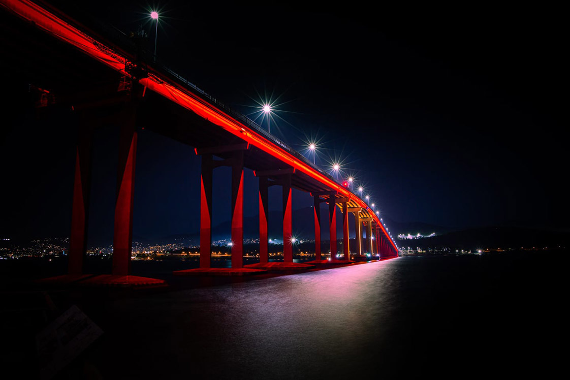 Tasman bridge lighting