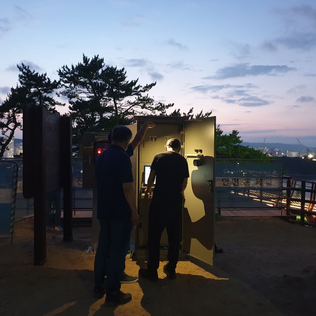 Korean LED suspension bridge installation