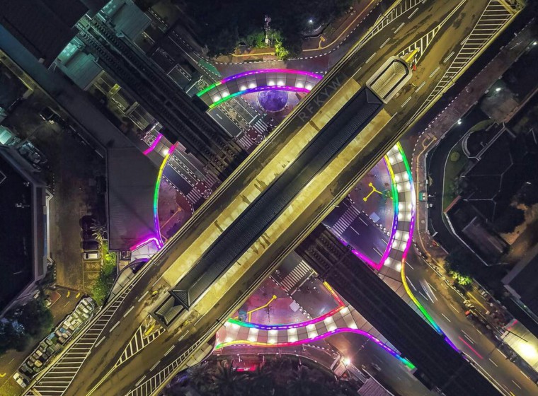 Indonesian transit skybridge